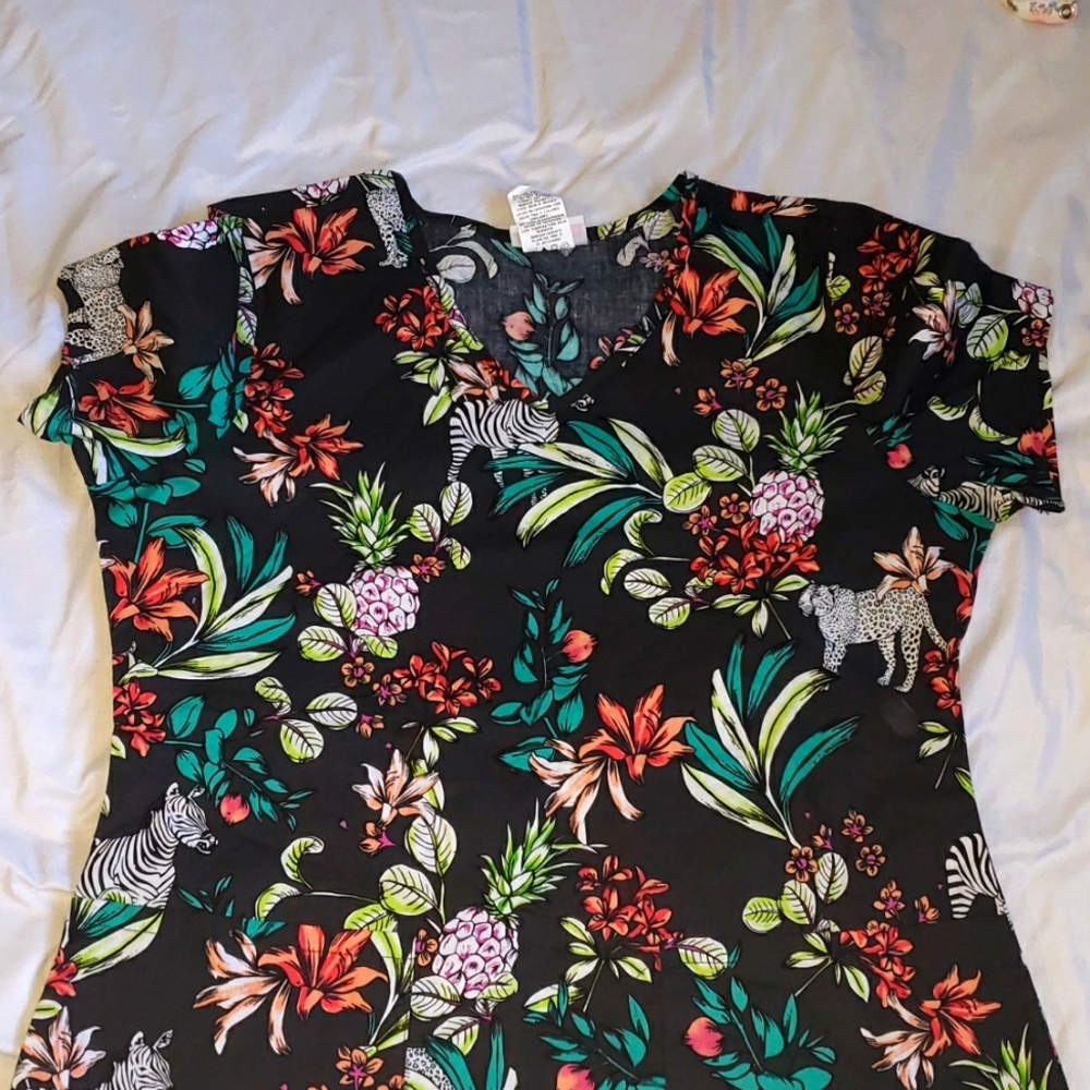 Scrub top and Scrub pants size both- Small